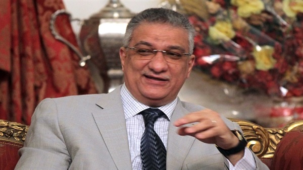 وزير التنمية المحلية