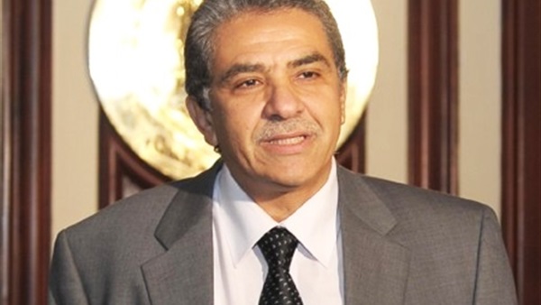 الدكتور خالد فهمى