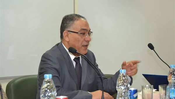 الدكتور مصطفي الشرقاوي،