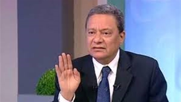 الكاتب الصحفى كرم