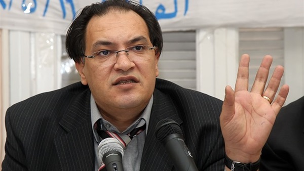 حافظ أبو سعدة
