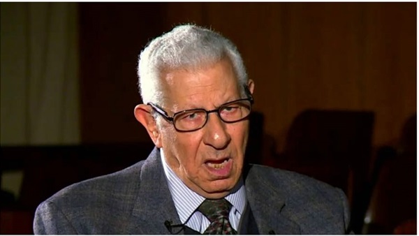 مكرم محمد أحمد