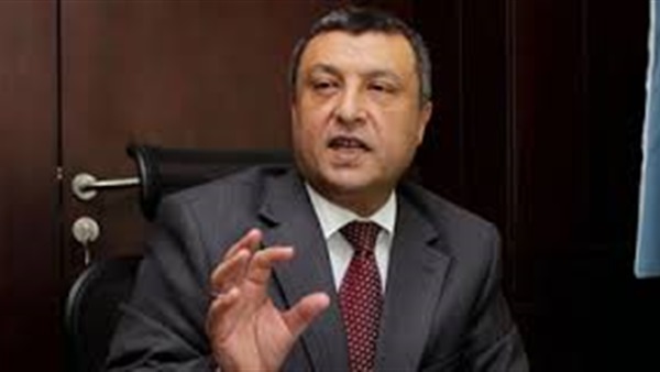 أسامة كمال وزير البترول