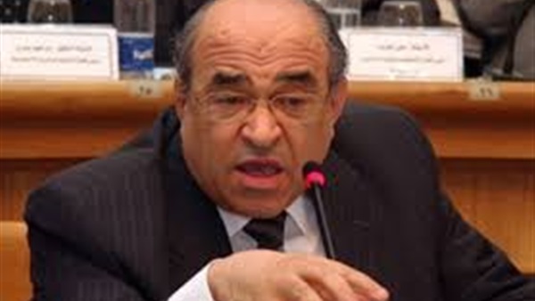 مصطفى الفقي