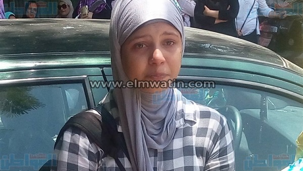 دموع طالبات ثانوية