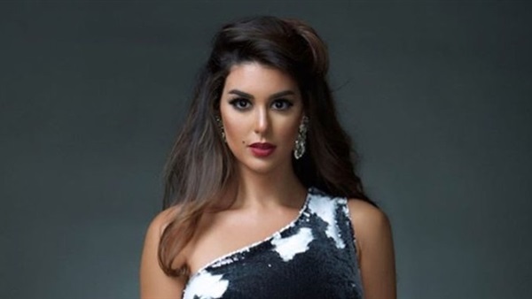 الفنانة ياسمين صبري