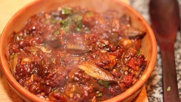 طاجن بامية بالعكاوي