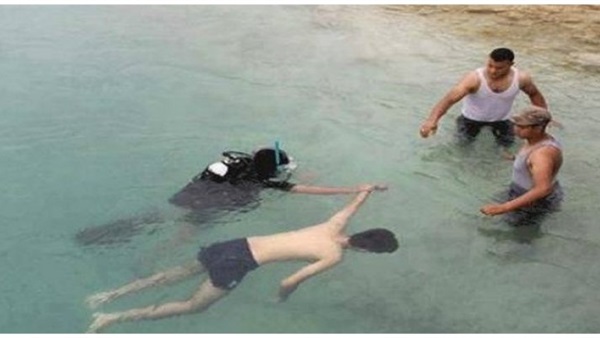 جثة طافية