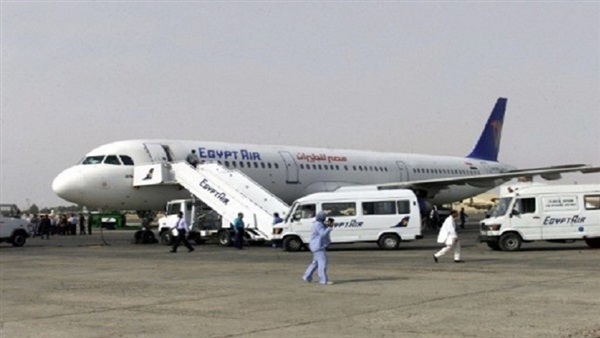 مطار القاهرة
