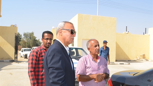 محافظ قنا