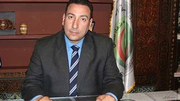 الدكتور أحمد عبيد