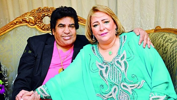 احمد عدوية وزوجته