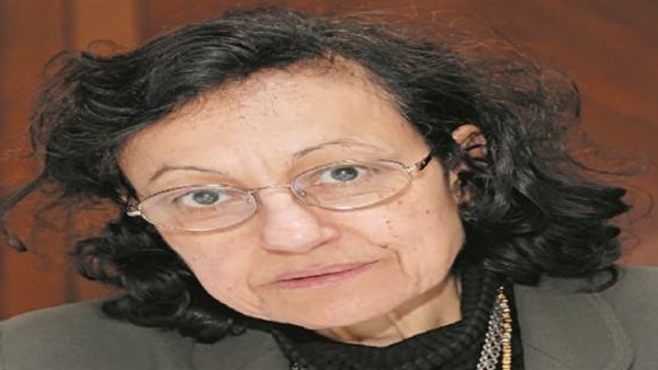 الكاتبة الصحفية