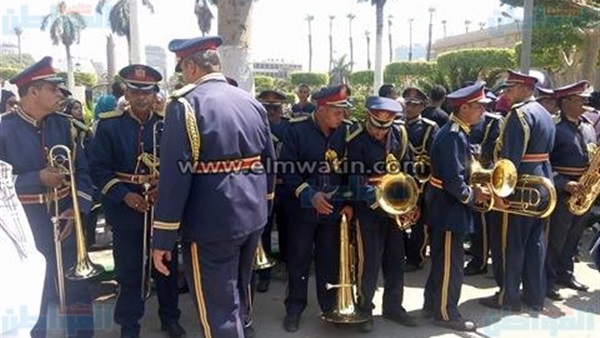 فرق موسيقية داخل