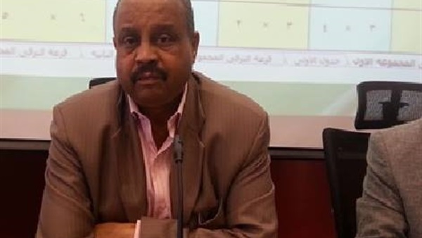 خالد كامل