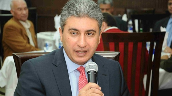 وزير الطيران شريف