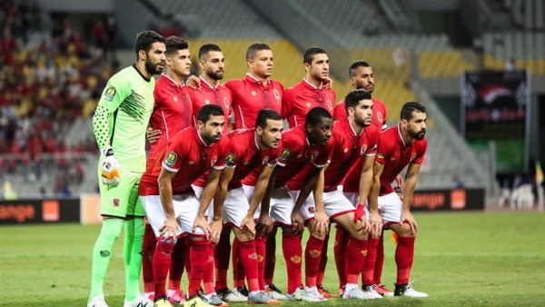 فريق الأهلي في لقاء