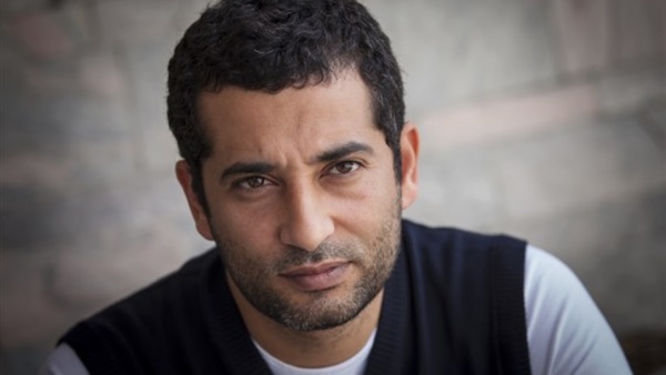 الفنان عمرو سعد