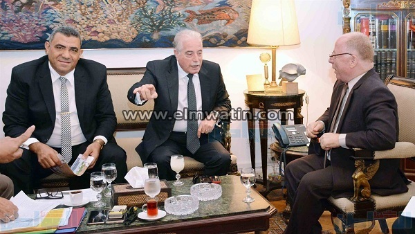 وزير الثقافة ومحافظ