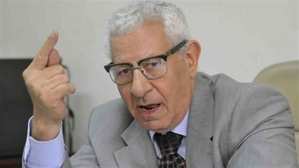 مكرم محمد أحمد