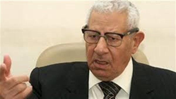 مكرم محمد أحمد