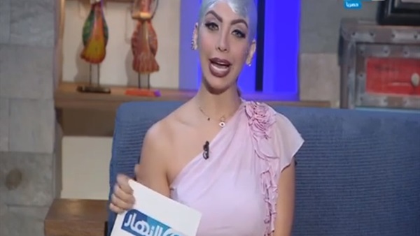 المذيعة المثيرة للجدل