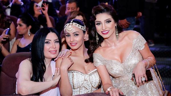 نجوم الفن