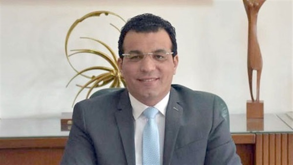 الدكتور حاتم ربيع