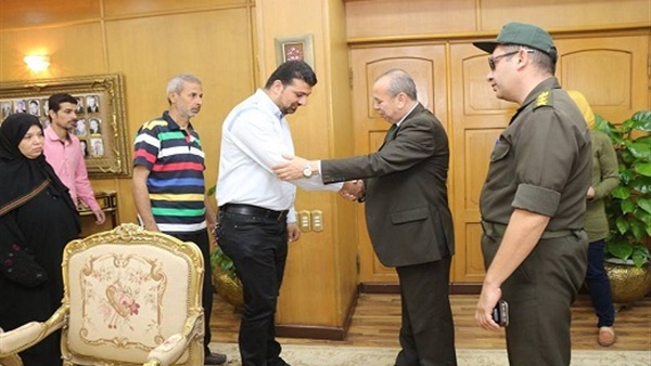 المحافظ 