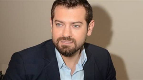 النجم عمرو يوسف