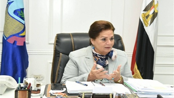 نادية عبده