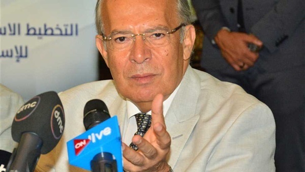 وزير التنمية المحلية