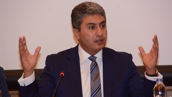 وزير الطيران المدنى