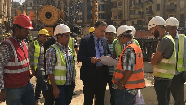 وزير النقل هشام عرفات