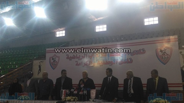 مرتضي منصور أثناء
