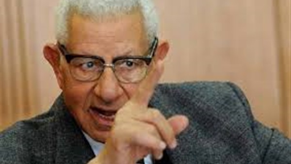 مكرم محمد احمد