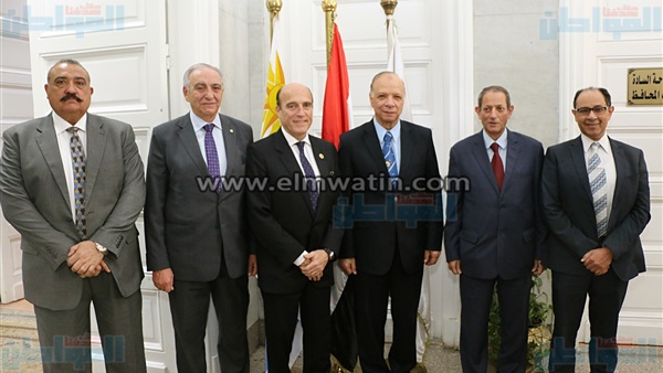 محافظ القاهرة وعمدة