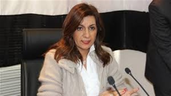 نبيلة مكرم