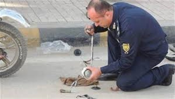 تفكيك قنبلة
