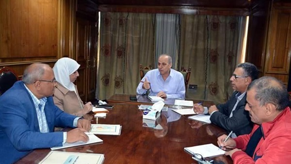 محافظ القليوبية خلال