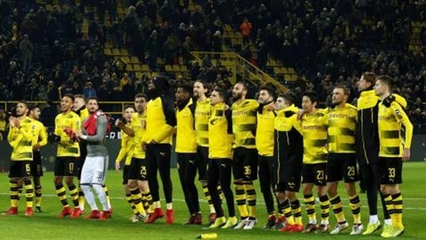 فرحة لاعبو بوروسيا
