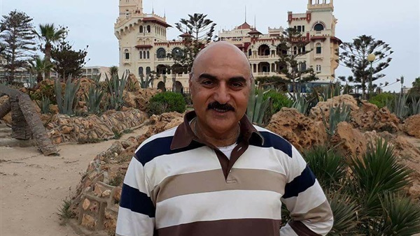 أكمل تمام