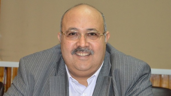 الدكتور عماد عتمان