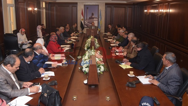 اجتماع محافظ الاسكندرية