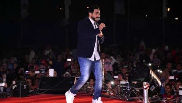 الفنان تامر حسنى