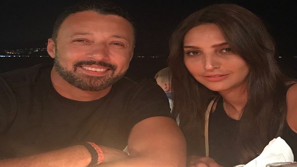 أحمد فهمي وزوجته
