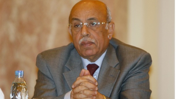 الدكتور مفيد شهاب