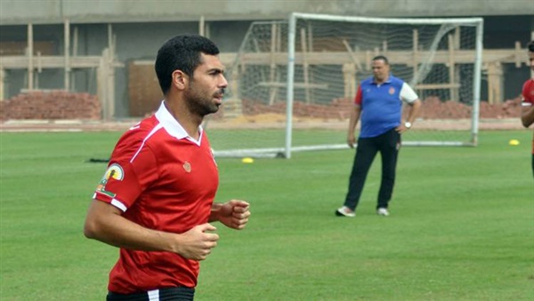 احمد-فتحي-لاعب الاهلي