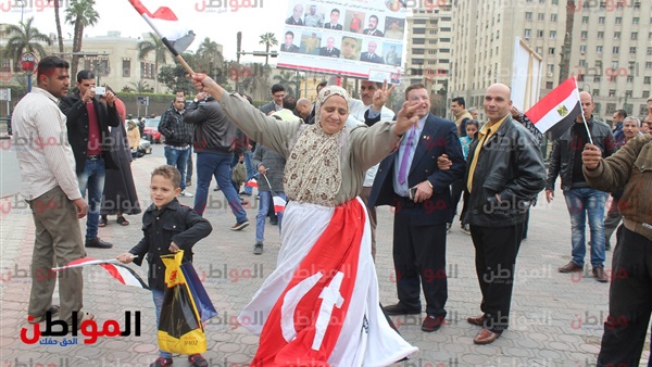 صورة من توافد الجماهير