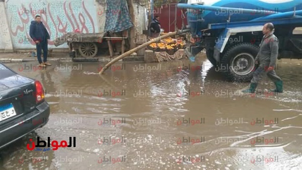 رفع تجمعات مياه الأمطار